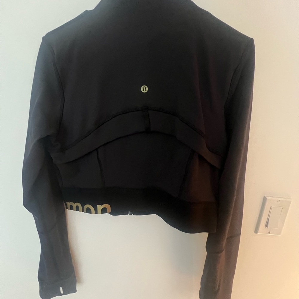 Crop Lululemon Zip Up - Size 10